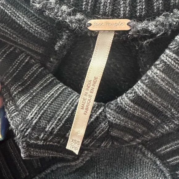 Free People • Half Moon Bay Cold Shoulder Pullover - Picture 5 of 5